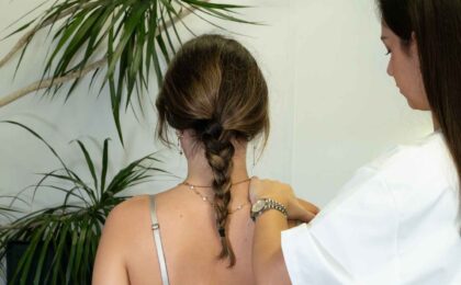 Soulager vos douleurs aux épaules, en entreprise