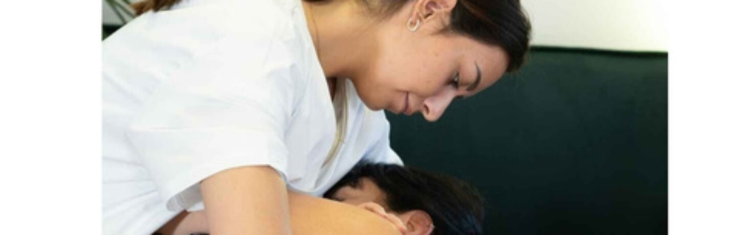 Ostéopathe à Annecy pour seniors : soulage douleurs, améliore la mobilité et préserve le bien-être naturellement